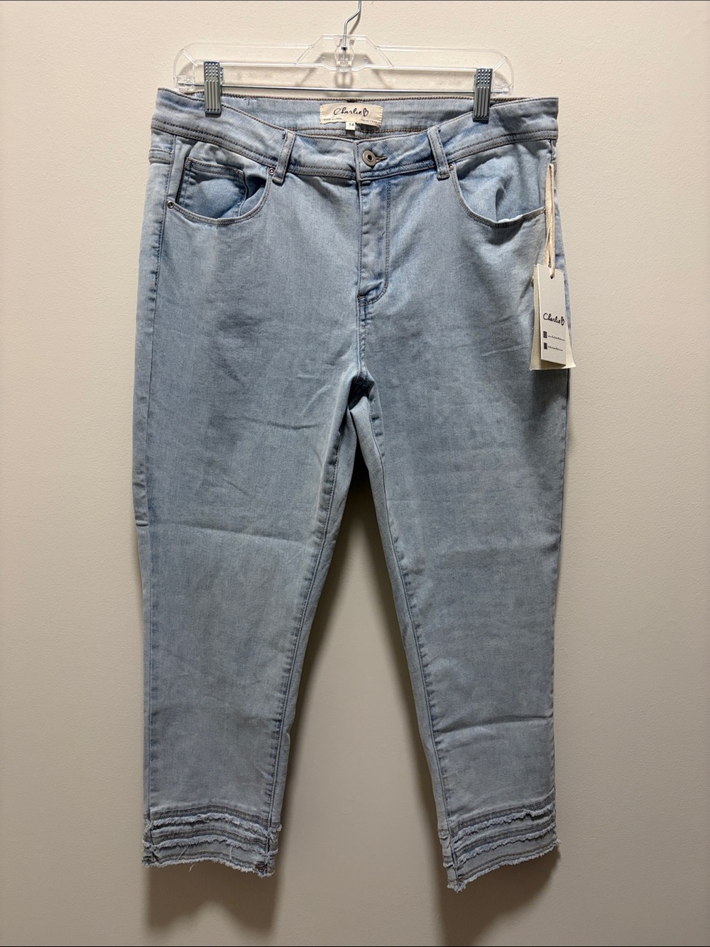 CHARLIE B Light Blue Cropped Frayed Hem Jeans